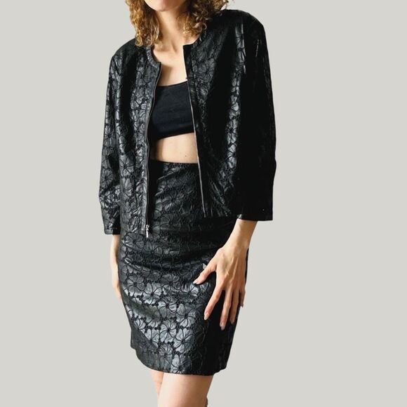Vintage Zelda Black Faux Leather Rosette Embossed Skirt‎ Set Size 6 Gothic 90s - Picture 1 of 13